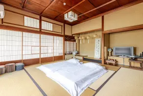 Entire 100-year-old traditional house for rent | Seaside living in Kamakura/Koshigoe - Image 4