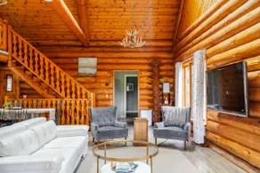 Forest Hideaway - Image 5