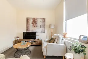 2Bed Cottage 10-min Walk to Town | Parking + Patio - Image 2