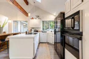 Private Santa Cruz Mountains Hideaway w Hot Tub - Image 4