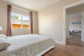 Private Guesthouse 12 Min to Universal with Patio - Image 5