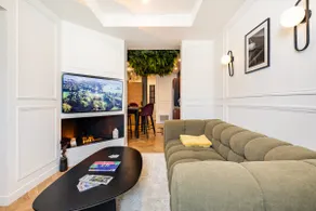 Stay at the Unlikely, elegant and cozy - Image 2