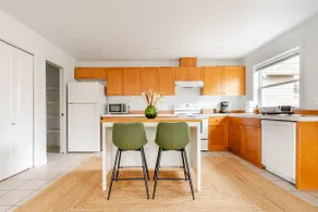 Cozy Seattle Escape - Image 3