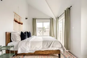 Cozy Seattle Escape - Image 4