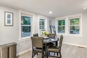 Newly renovated cozy apartment! - Image 4