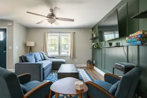 DownTown Lodge - Image 2