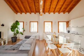 3-Bedroom Loft in the Center of Valdobbiadene - Image 2