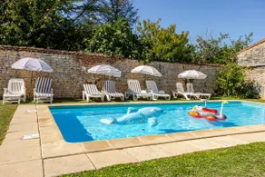 Large house, heated pool, covered lounge, games rm - Image 5