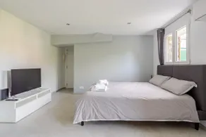 New Studio with Garden! - Image 3