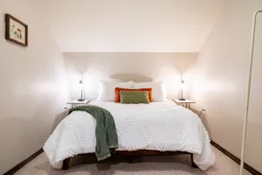 Spacious & Private 4BR Retreat - A Unique Getaway - Image 5