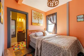 Handmade Charm, a warm, cozy house in the city - Image 2