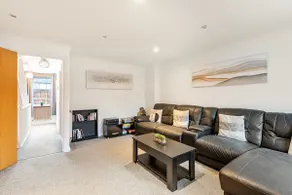 Norwich 3BR Home Sleeps 8, 2.5 Baths, Gden, Prkg - Image 2