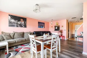 Beautiful 2BR 2.5 Bath Townhome Getaway. - Image 4