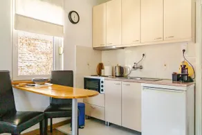 Cozy with parking - Image 3