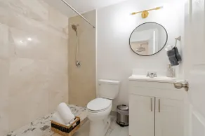 Sweet Guest Suite - Image 5