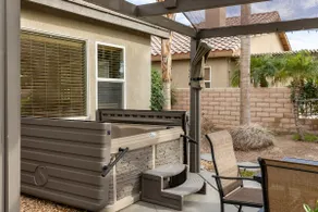 Cozy Home in Gated Country Club - Image 3