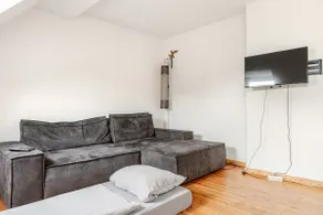 In the heart of the city: Beautiful rooftop apartment - Image 3