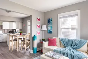 Chic & Central Bungalow with EV Charging - Image 4