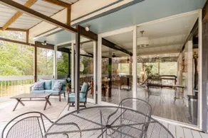 Glass House retreat on scenic Bogue Falaya river - Image 4