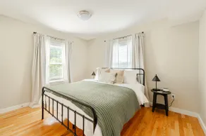 Pristine Cozy Walkable Downtown 2BR Getaway - Image 3
