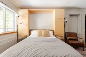 Family friendly with common room, mountain views - Image 3