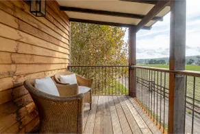 Greenview Apartment - Image 4