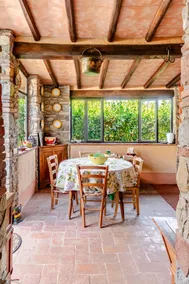 The Hoopoe's Nest: Small rustic cottage for a couple - Image 2