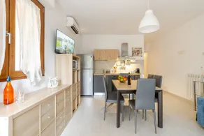 Sunshine House - Image 4