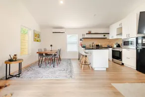 modern new build, luxury cottage, always power! - Image 4