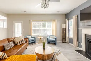 P&D’s Harmony House|20 Mins to Airport & Downtown - Image 1