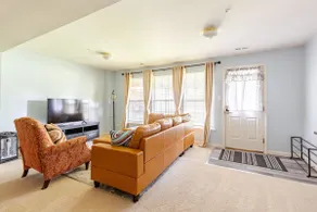 Spacious & Charming Private Basement Apt - Image 2