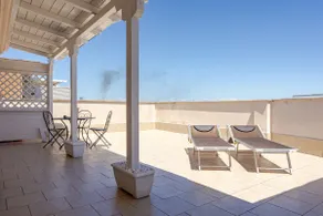 Modern Attic with Terrace and Free Parking - Image 2
