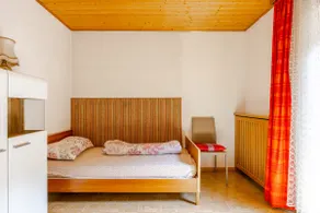 Mühlhof Weinberg (Mill farm, vineyard room) - Image 3