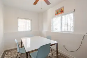 Bright Spacious Home - Image 5