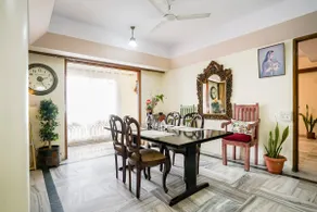 Cozy 2BHK Apartment w/ Balcony | Near Birla Mandir - Image 2