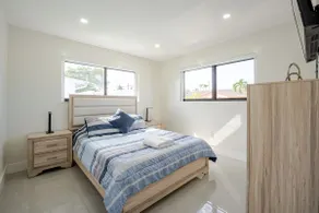 Paradise House - Image 2
