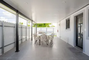 Paradise House - Image 4