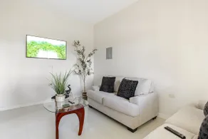Olive Breeze - Image 3