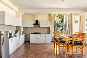 Nature's Nest - 3BHK, Kitchen, Pets ok, Staff QTR - Image 4