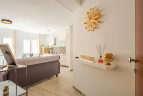 Modern Apt. near the center + Free parking + WIFI - Image 2