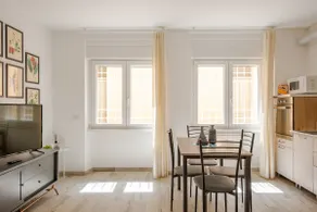 Modern Apt. near the center + Free parking + WIFI - Image 4