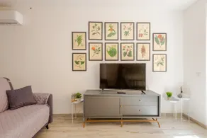 Modern Apt. near the center + Free parking + WIFI - Image 3