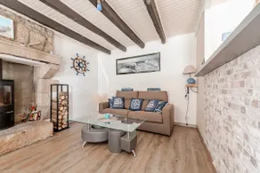 Breton farmhouse with terrace, cleaning included - Image 2