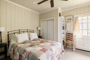 Cozy Studio Apartment - Image 3