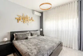 SOHA Suites Luxurious Apartment! - Image 4