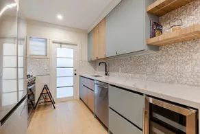 BRAND NEW - Condo by convention center - Image 4