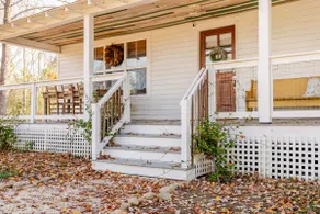 Secluded Mountaintop Cottage on 10 Acres - Image 4