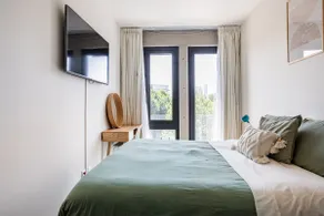 Urban Oasis: Balcony, Design and Comfort - Image 3