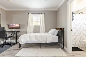 Guesthouse with PC Hub Station, & LV2 EV Charger - Image 2