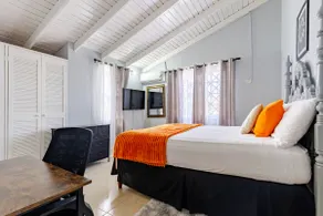 Suite Escape 2BR • Solar • Starlink • Cinema - Image 4